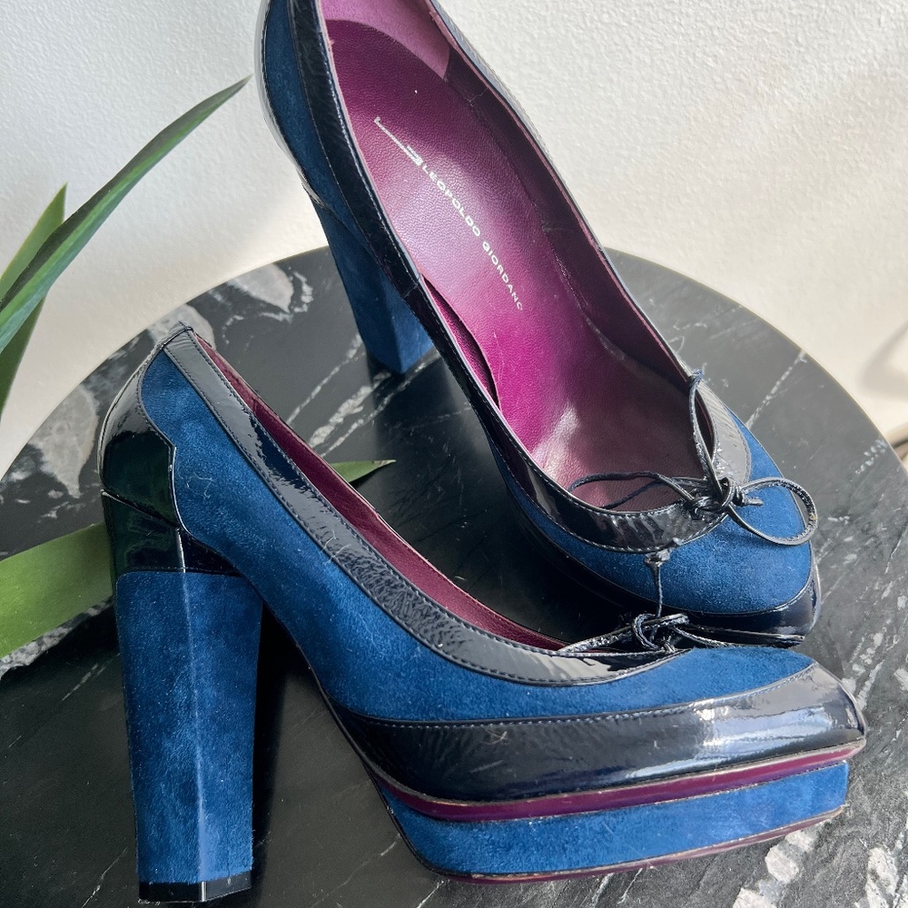 COPY - Leopoldo Giordano Navy Suede Pumps